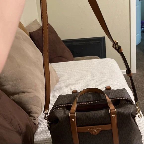 MK Wallet with matching purse